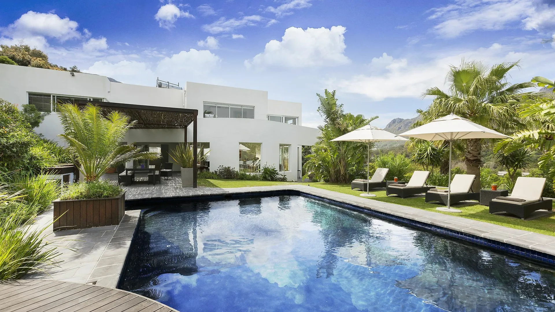 Cube Guest House Hout Bay